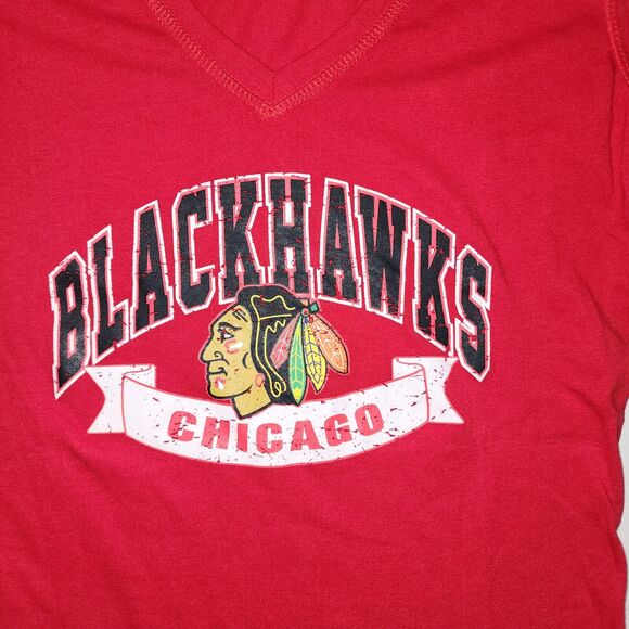 NHL Chicago Blackhawks Hockey Women's Graphic Tee Size XS - Picture 3 of 4